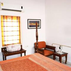 Suryaa Villa - A City Centre Hotel комната для гостей фото 4