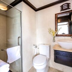 Отель Gray Line Private Luxury Cruise ванная фото 2