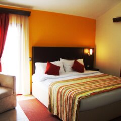 City Hotel Tirana комната для гостей