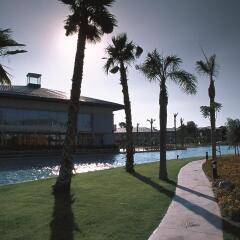 Отель PortAventura Hotel Caribe - Theme Park Tickets Included Испания, Салоу - 6 отзывов об отеле, цены и фото номеров - забронировать отель PortAventura Hotel Caribe - Theme Park Tickets Included онлайн бассейн фото 2