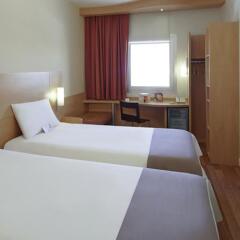 Ibis Izmir Alsancak Турция, Измир - 1 отзыв об отеле, цены и фото номеров - забронировать отель Ibis Izmir Alsancak онлайн сейф в номере