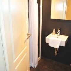 Отель Sankt Pauli Lodge Германия, Гамбург - отзывы, цены и фото номеров - забронировать отель Sankt Pauli Lodge онлайн ванная фото 2