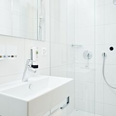 Отель Serviced Apartments by Solaria Швейцария, Давос - 1 отзыв об отеле, цены и фото номеров - забронировать отель Serviced Apartments by Solaria онлайн ванная фото 2