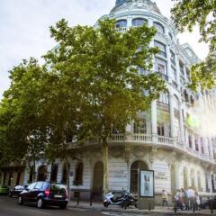 Отель Petit Palace Savoy Alfonso XII парковка