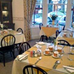 Отель Lyndhurst Guest House питание