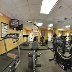 Отель Clarion Inn & Suites Clearwater фитнесс-зал фото 2