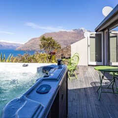 Alpine Gold With Incredible Lake Views SPA in Queenstown, New Zealand from 417$, photos, reviews - zenhotels.com pool photo 2