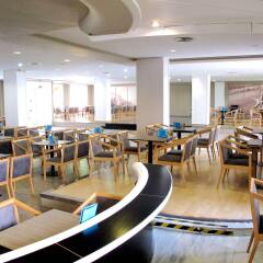 Отель Ohtels Belvedere гостиничный бар