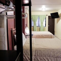 Отель Dolphin Hotel Гондурас, Тегусигальпа - отзывы, цены и фото номеров - забронировать отель Dolphin Hotel онлайн комната для гостей фото 4
