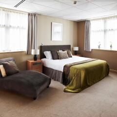 Отель De Vere Venues Cheadle House с домашними животными