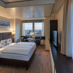 Отель Park Inn by Radisson Berlin Alexanderplatz комната для гостей фото 4
