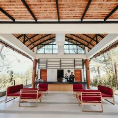 Отель The Mangrove Panwa Phuket Resort интерьер отеля