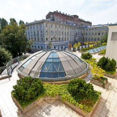 Отель Royal Route Residence бассейн