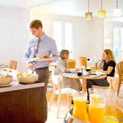 Отель Novotel Chateau de Maffliers питание