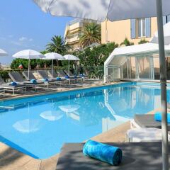 Отель The Originals des Orangers Cannes (ex Inter-Hotel) Франция, Канны - отзывы, цены и фото номеров - забронировать отель The Originals des Orangers Cannes (ex Inter-Hotel) онлайн бассейн фото 3