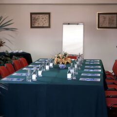 Отель VIP Executive Marquês Aparthotel