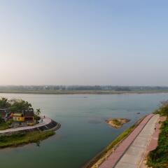 Royal Riverside Hoi An Hotel фото 3