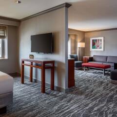 Отель Hyatt Regency St. Louis at The Arch комната для гостей