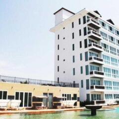 The Sand Beach Hotel Pattaya бассейн