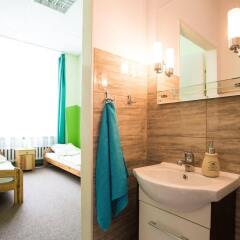 Отель Moon Hostel Польша, Вроцлав - 1 отзыв об отеле, цены и фото номеров - забронировать отель Moon Hostel онлайн ванная