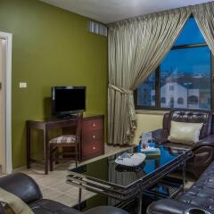 Отель Days Inn Hotel Suites Amman Иордания, Амман - отзывы, цены и фото номеров - забронировать отель Days Inn Hotel Suites Amman онлайн комната для гостей