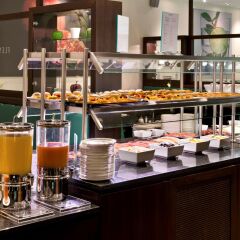 Отель Fleming's Conference Hotel Wien Австрия, Вена - 8 отзывов об отеле, цены и фото номеров - забронировать отель Fleming's Conference Hotel Wien онлайн питание фото 2