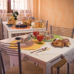 Отель Flower Inn B&B питание