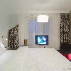 Отель ibis Styles Hamburg Alster City (ex all seasons) Германия, Гамбург - отзывы, цены и фото номеров - забронировать отель ibis Styles Hamburg Alster City (ex all seasons) онлайн комната для гостей фото 2