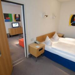 Отель Holiday Inn Berlin City-West детские мероприятия фото 3