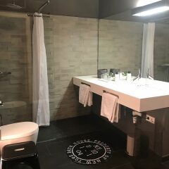 Апартаменты Best Deal in Town ! 'PURO' Exclusive Designer Apartment in the Center Мюнхен ванная