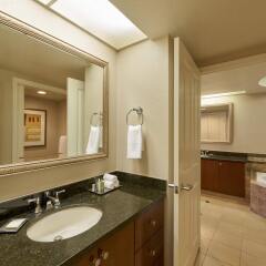 Отель Hilton Grand Vacations at The Flamingo США, Лас-Вегас - отзывы, цены и фото номеров - забронировать отель Hilton Grand Vacations at The Flamingo онлайн ванная фото 2