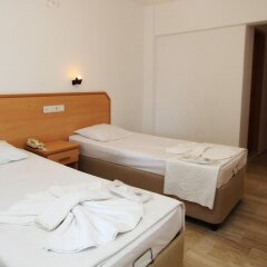 Goren Hotel Чешме комната для гостей