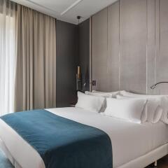 Отель NH Collection Madrid Gran Vía Испания, Мадрид - 1 отзыв об отеле, цены и фото номеров - забронировать отель NH Collection Madrid Gran Vía онлайн комната для гостей фото 2