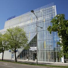 Hotel Centar Нови Сад спортивное сооружение