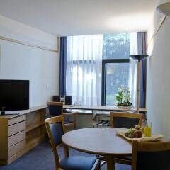 Отель VIP Executive Eden Aparthotel комната для гостей фото 4