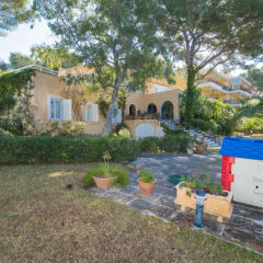 Отель Santa Ponça - Four Bedroom парковка