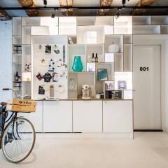 Апартаменты Yays Zoutkeetsgracht Concierged Boutique Apartments спортивное сооружение