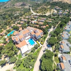 Hanedan Beach Hotel Турция, Фоча - отзывы, цены и фото номеров - забронировать отель Hanedan Beach Hotel онлайн бассейн фото 2