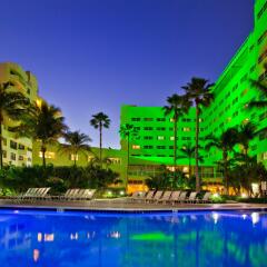 Отель Holiday Inn Miami Beach-Oceanfront бассейн