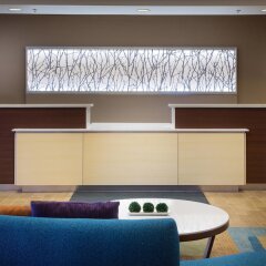 Отель Fairfield Inn & Suites by Marriott Columbus OSU США, Колумбус - отзывы, цены и фото номеров - забронировать отель Fairfield Inn & Suites by Marriott Columbus OSU онлайн интерьер отеля фото 2