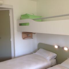 Отель ibis budget Aix en Provence Est Le Canet сейф в номере