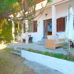 Гостевой Дом Barlee BeachFront House Metamorfosi