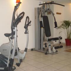 Отель Park & Suites Village Lugrin фитнесс-зал