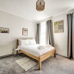 Отель Spacious 2BR Home in New Town Великобритания, Эдинбург - отзывы, цены и фото номеров - забронировать отель Spacious 2BR Home in New Town онлайн комната для гостей фото 5