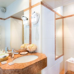 Dauphine Saint Germain Hotel ванная
