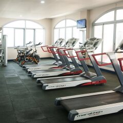 Отель Occidental Sharjah Grand фитнесс-зал фото 2