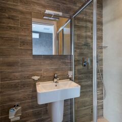 Отель Saint Julian's - Spinola Bay Apartment Мальта, Сан Джулианс - отзывы, цены и фото номеров - забронировать отель Saint Julian's - Spinola Bay Apartment онлайн ванная фото 2