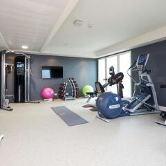 Отель DoubleTree By Hilton London Excel фитнесс-зал