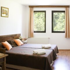 Отель Strannopriemnicata Guest House Боженци комната для гостей фото 2