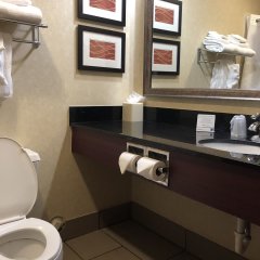 Comfort Inn Civic Center in Augusta, United States of America from 198$, photos, reviews - zenhotels.com bathroom